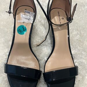 Bandolino Women's Black Strappy Sandals